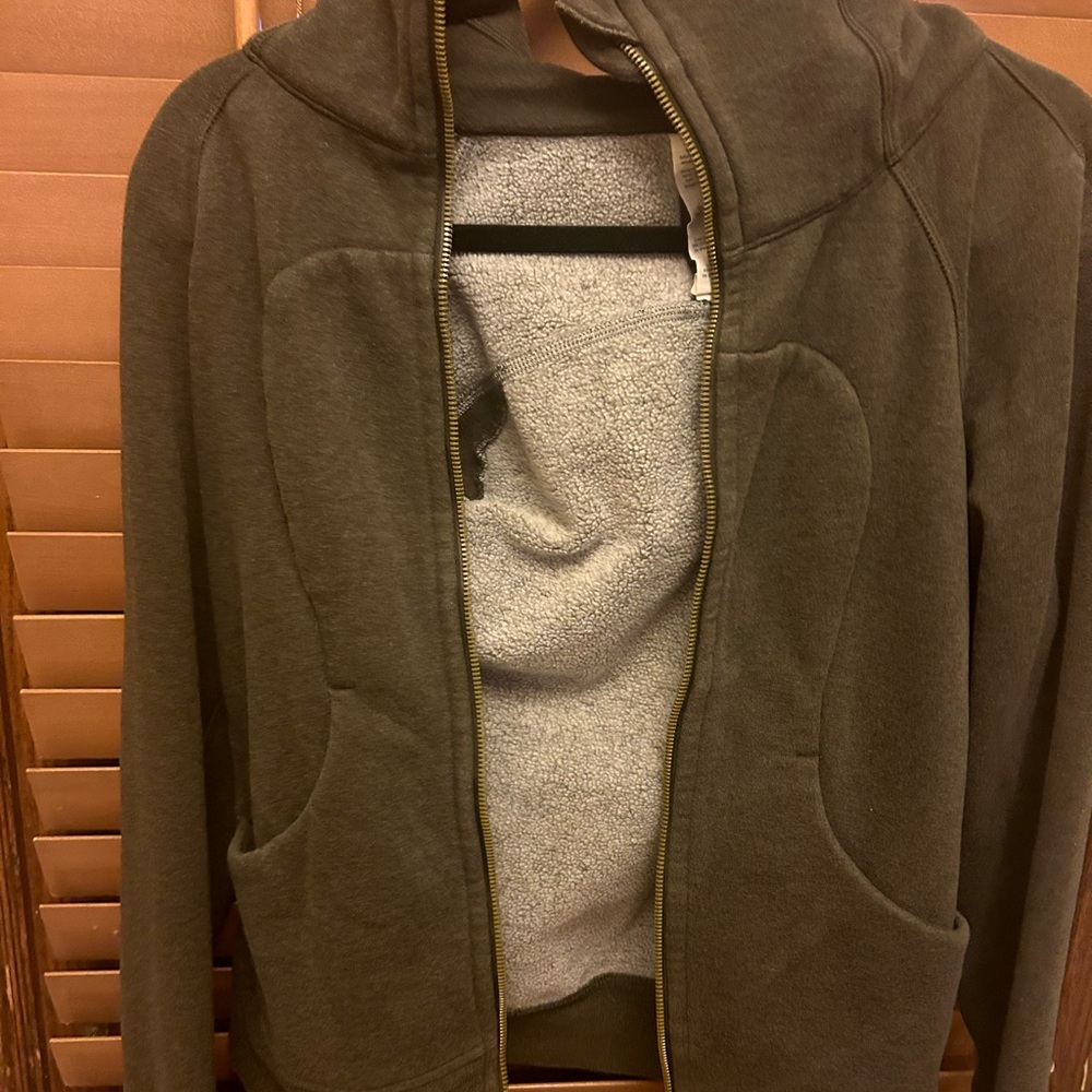Lululemon sweater